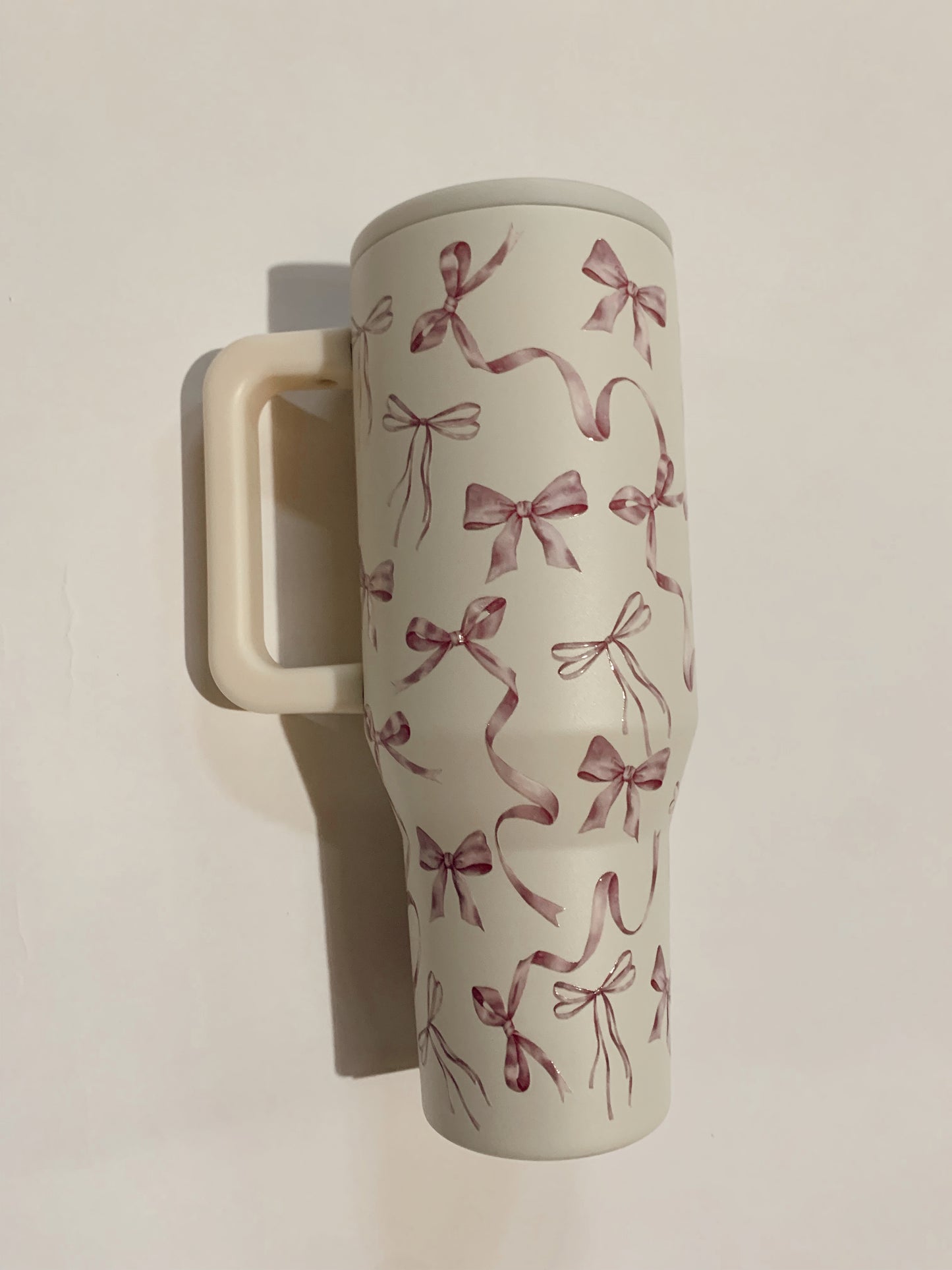 Printed 40oz Spill Free Tumbler - Cream Bow
