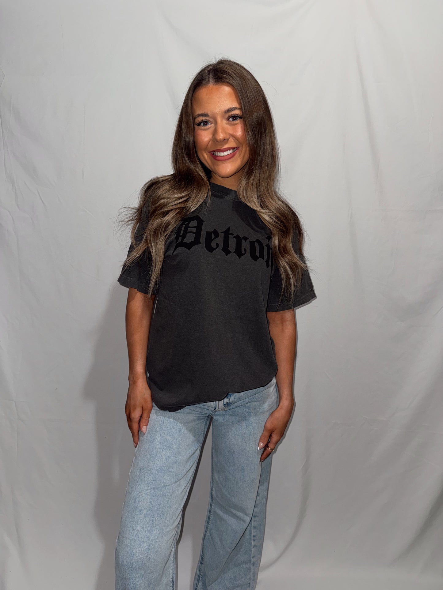 Detroit Monochromatic Puff Tee (UNISEX)