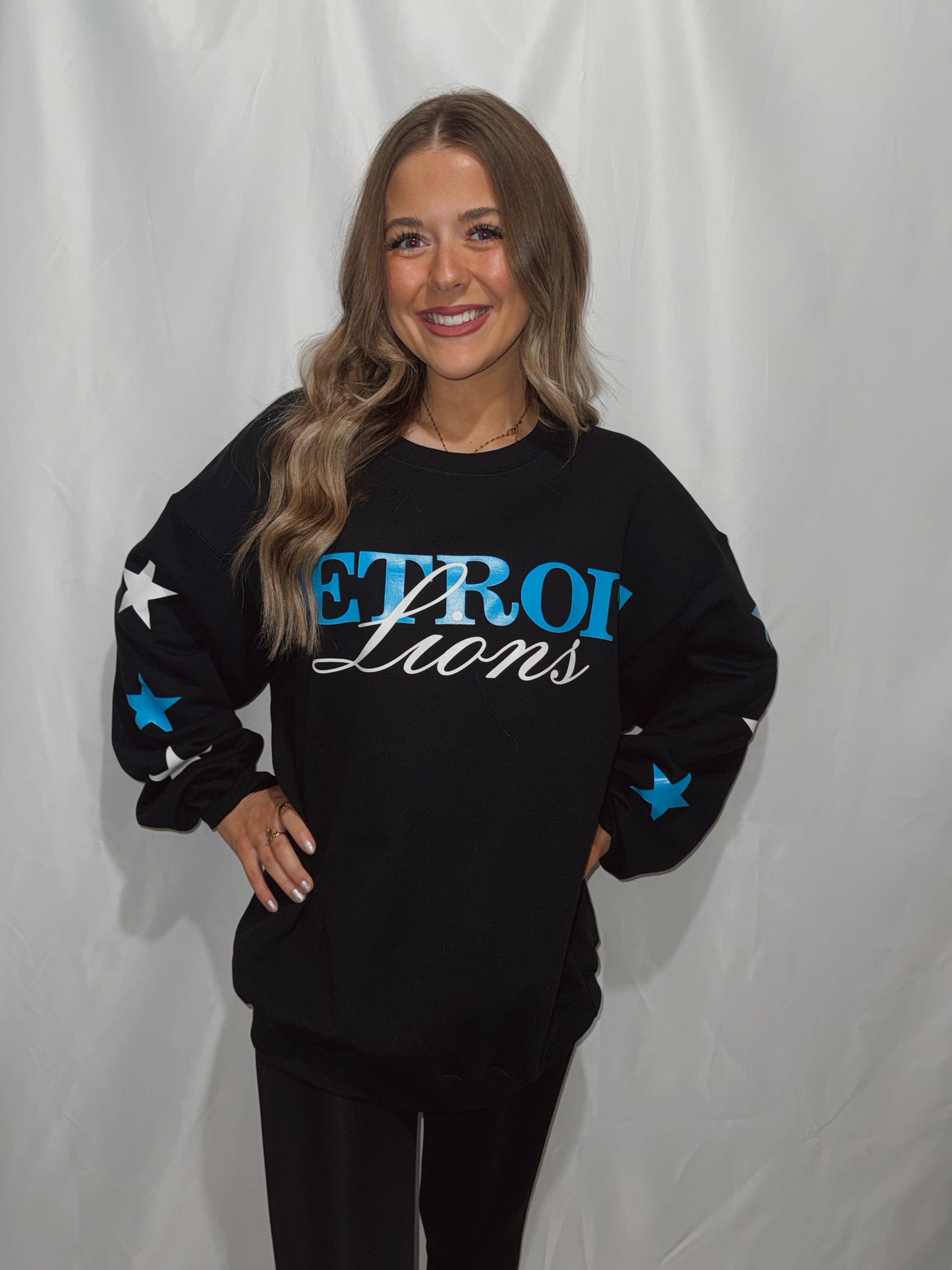 Detroit Lions Star Sleeve Crewneck - Black