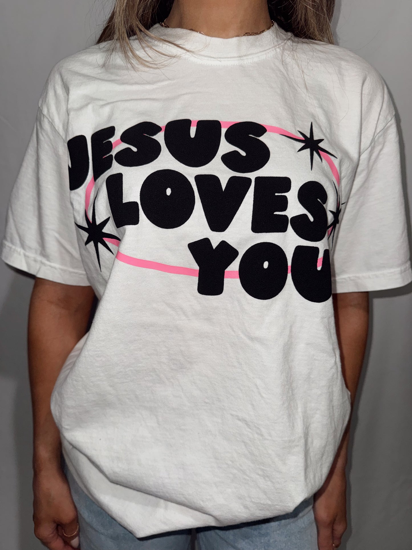 JESUS LOVES YOU Puff Tee