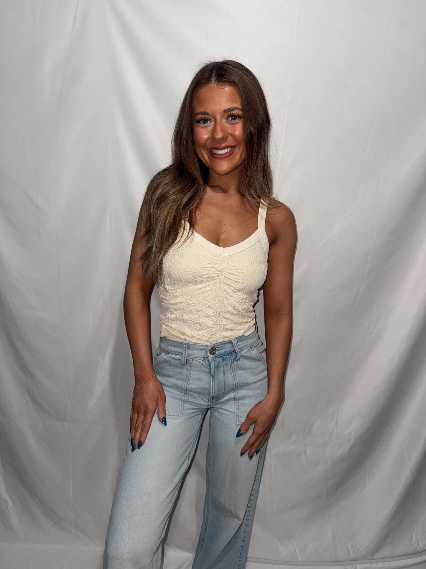 Lace Seamless V-Neck Top - Buttercream