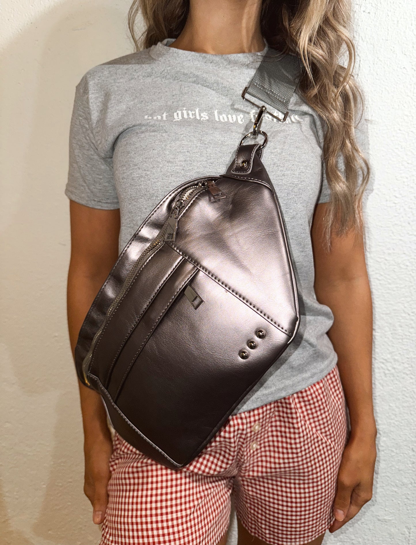 Aspyn Oversized Bum Bag - Metallic Gunmetal